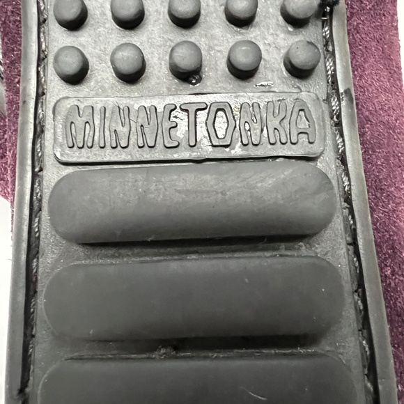 Minnetonka Moccasins Deep Purple Slip On Size 10 Suede - Picture 4 of 6